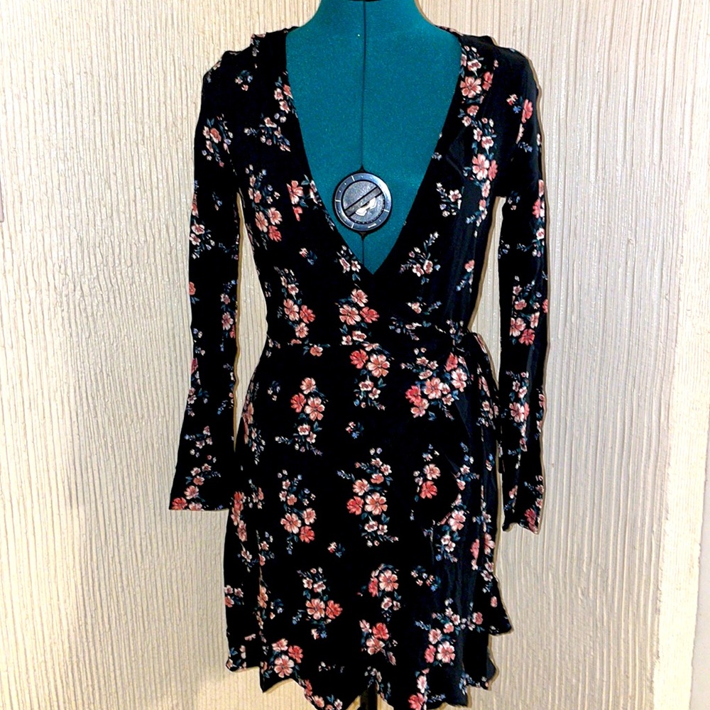 🔥Divided Wrap Around Dress 👗